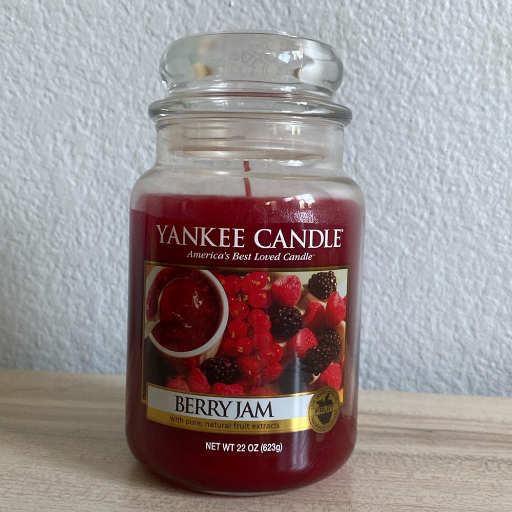 Yankee Candle Berry Jam 22 oz  Large Jar Retired